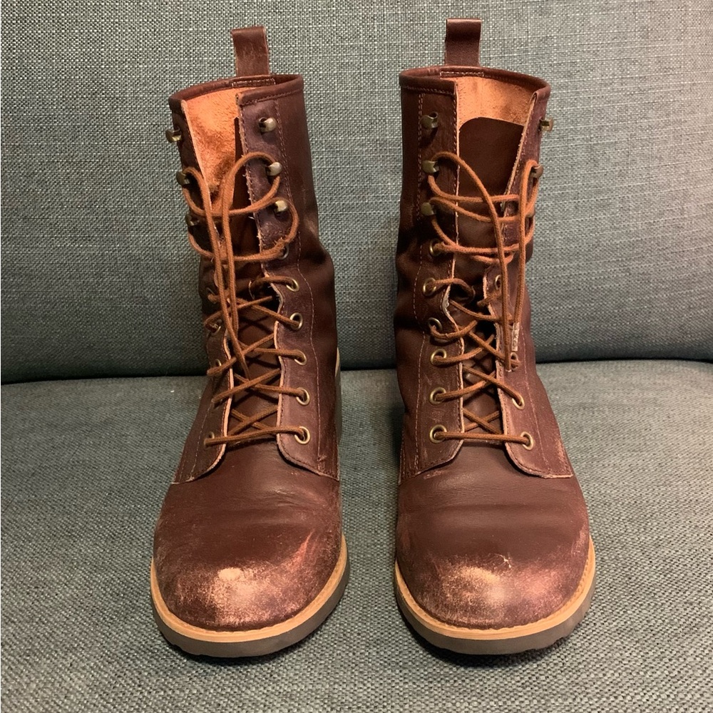 Dr. Martens LUCIE Distressed Leather Lace Up Boots (circa 2012) - Womens Size 8